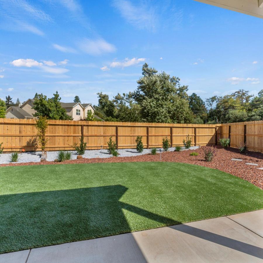 Newly Built Murphys Modern Retreat Exterior photo